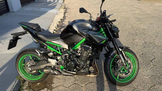 KAWASAKI Z900 